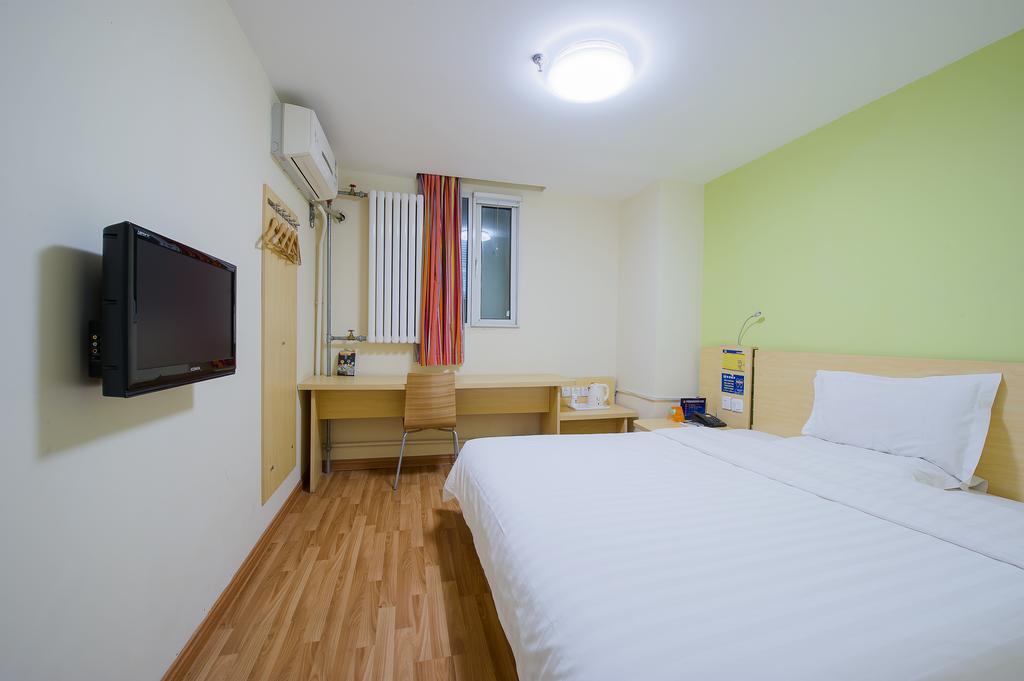 7Days Inn Foshan Qiandeng Lake Nangui Road Subway Station Exterior photo